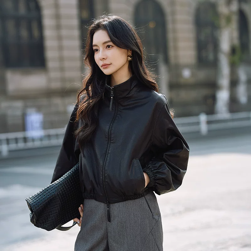 Slim cropped leather jacket